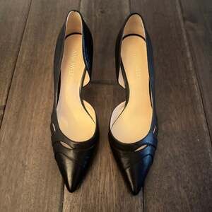 Nine West Black Leather Pointed Toe D'Orsay Heels 6.5M